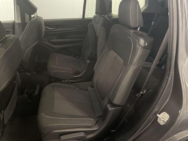2024 Jeep Grand Cherokee L Laredo X 4x4
