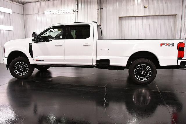 2025 Ford F-350 Platinum