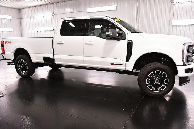 2025 Ford F-350 Platinum