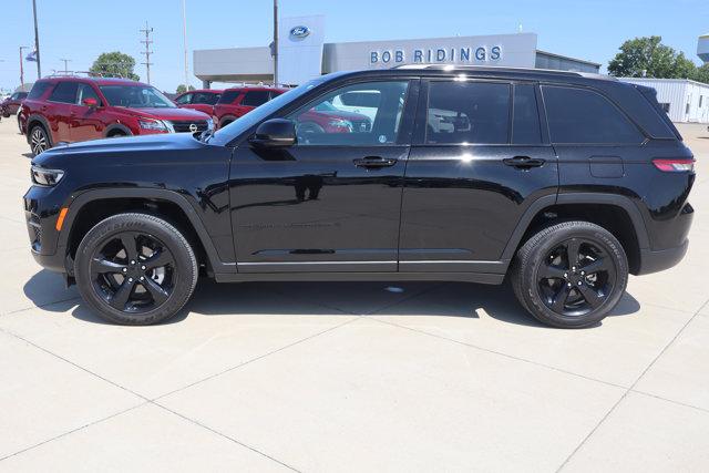 2025 Jeep Grand Cherokee Altitude X 4x4