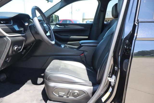 2025 Jeep Grand Cherokee Altitude X 4x4