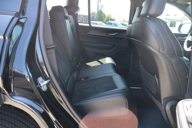 2025 Jeep Grand Cherokee Altitude X 4x4