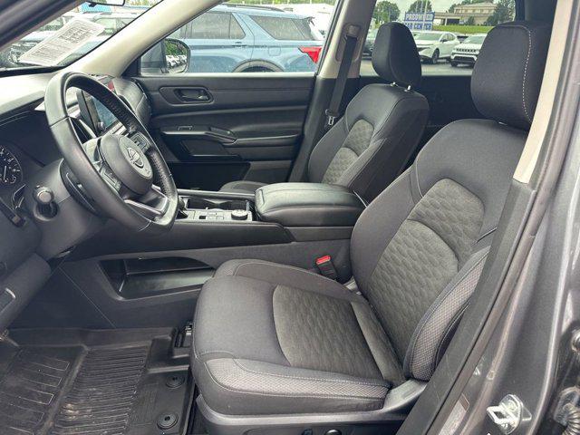 2023 Nissan Pathfinder SV 4WD