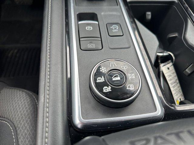 2023 Nissan Pathfinder SV 4WD