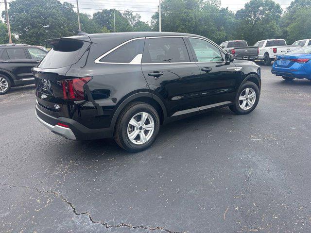 2025 Kia Sorento LX