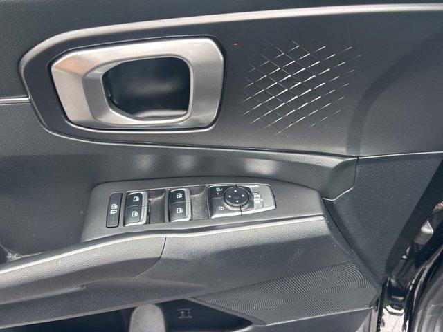 2025 Kia Sorento LX