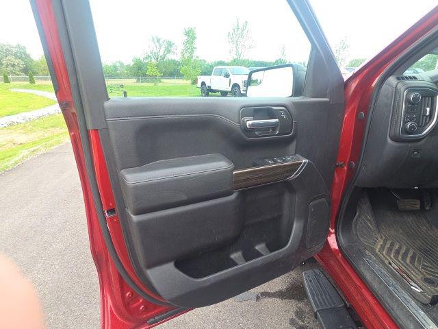 2021 Chevrolet Silverado 1500 4WD Crew Cab Short Bed RST