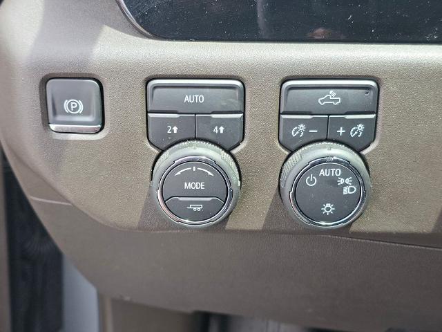 2025 Chevrolet Silverado 1500 4WD Crew Cab Standard Bed LT