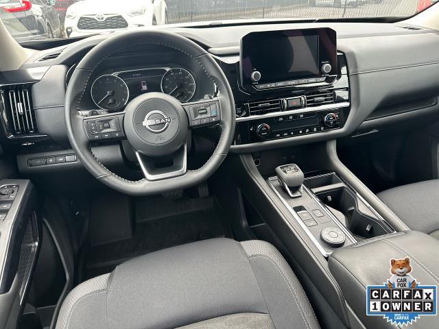 2025 Nissan Pathfinder SV 4WD