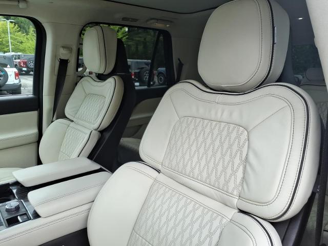 2024 Lincoln Navigator Black Label