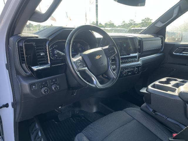 2023 Chevrolet Silverado 1500 4WD Crew Cab Standard Bed LT