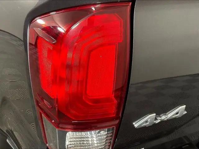 2020 Toyota Tacoma SR5 V6