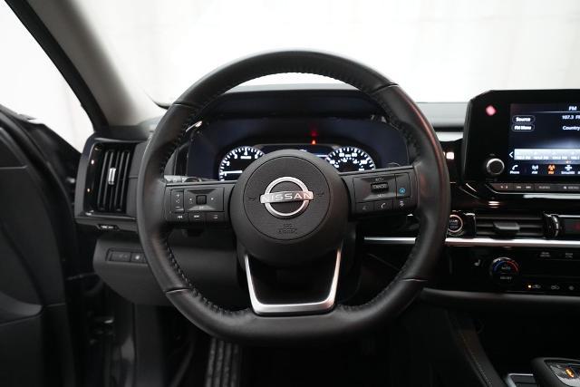 2024 Nissan Pathfinder SV 4WD