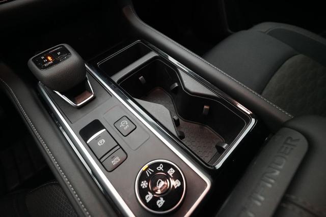 2024 Nissan Pathfinder SV 4WD
