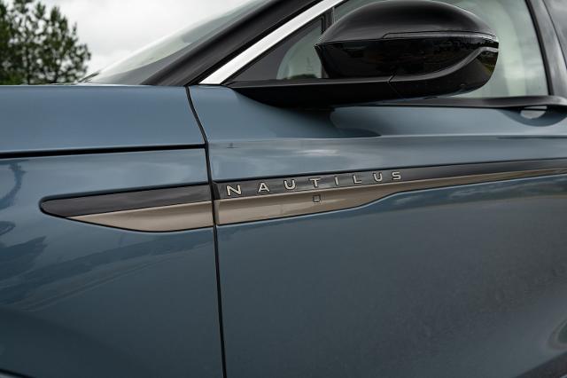 2025 Lincoln Nautilus Black Label