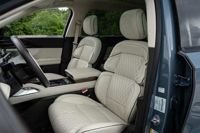 2025 Lincoln Nautilus Black Label