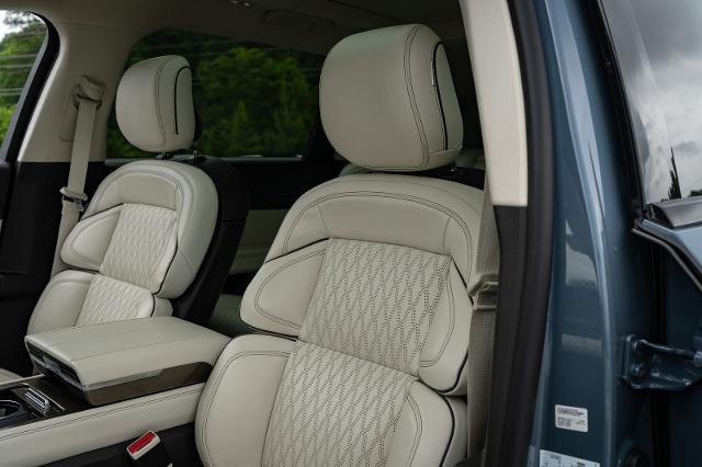 2025 Lincoln Nautilus Black Label