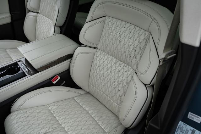 2025 Lincoln Nautilus Black Label