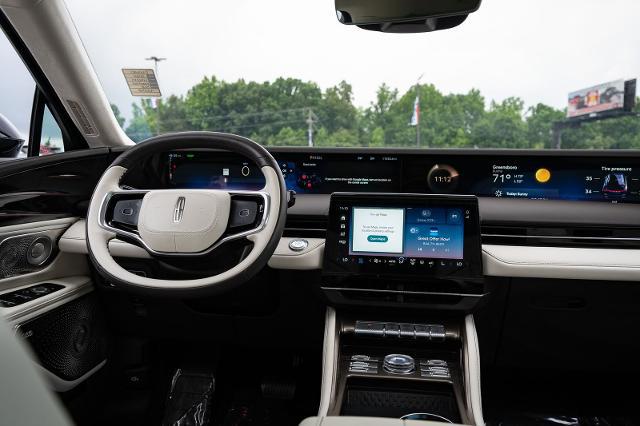 2025 Lincoln Nautilus Black Label
