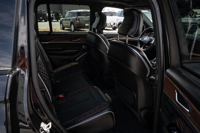 2023 Jeep Grand Cherokee Summit 4x4