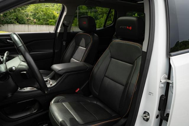2022 GMC Acadia AWD AT4