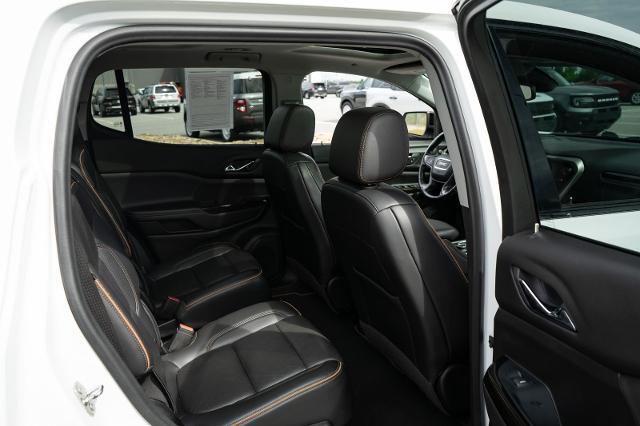 2022 GMC Acadia AWD AT4