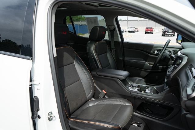 2022 GMC Acadia AWD AT4