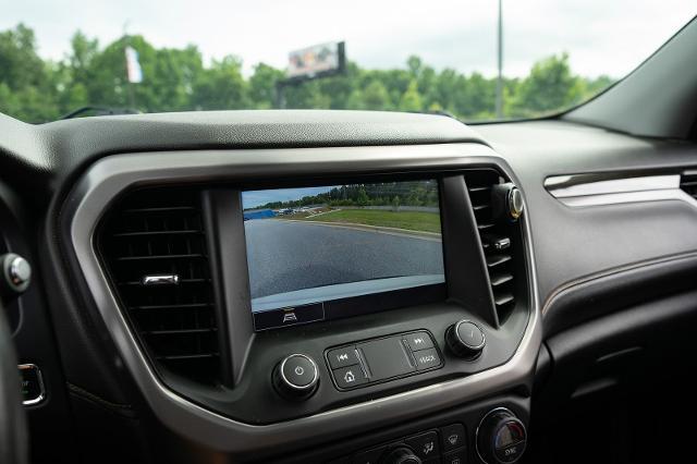 2022 GMC Acadia AWD AT4