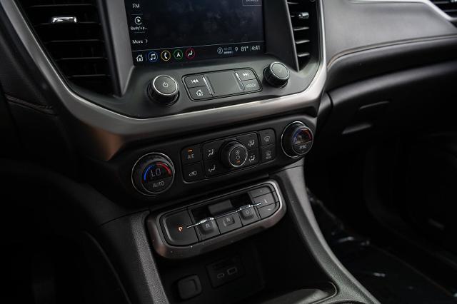 2022 GMC Acadia AWD AT4