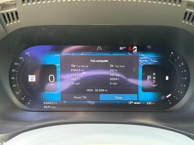 2024 Volvo XC60 B5 Core Dark Theme
