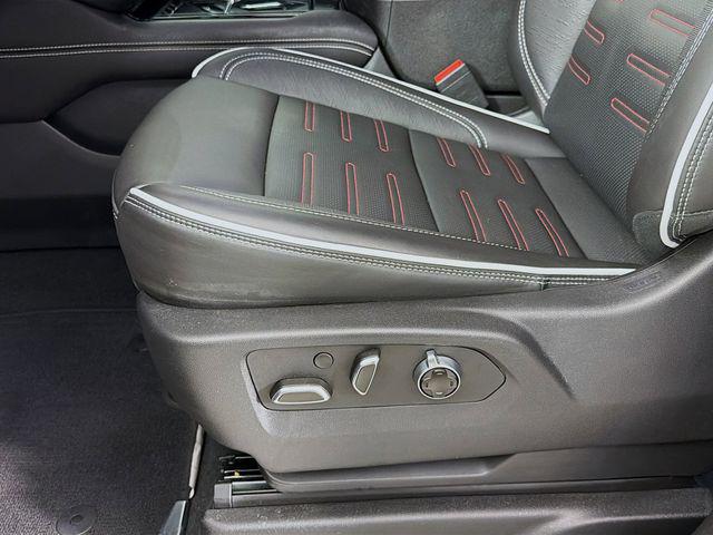 2025 GMC Yukon XL 4WD AT4 Ultimate
