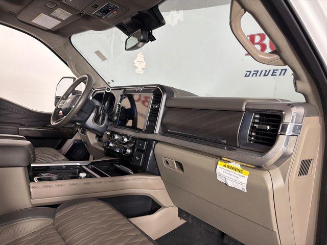 2025 Ford F-450 Platinum