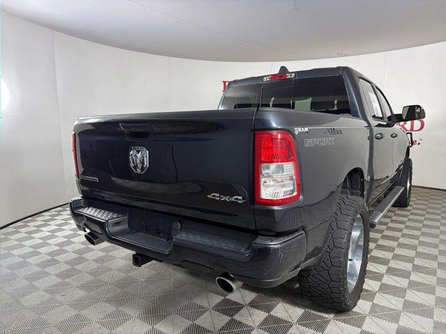 2020 Ram 1500 Big Horn Crew Cab 4x4 5'7" Box