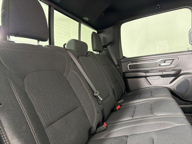 2020 Ram 1500 Big Horn Crew Cab 4x4 5'7" Box