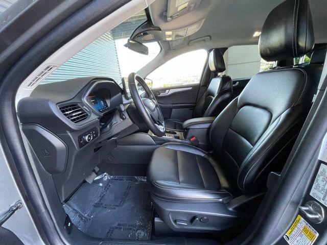 2025 Ford Escape Platinum