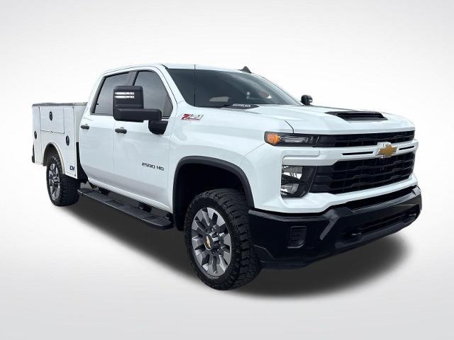 2024 Chevrolet Silverado 2500HD 4WD Crew Cab Standard Bed Custom