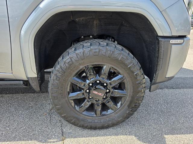 2024 GMC Sierra 2500HD 4WD Crew Cab Standard Bed AT4