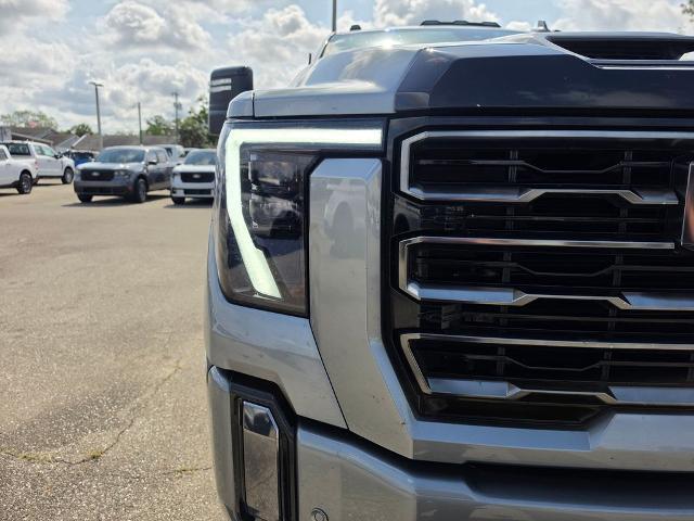 2024 GMC Sierra 2500HD 4WD Crew Cab Standard Bed AT4