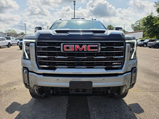 2024 GMC Sierra 2500HD 4WD Crew Cab Standard Bed AT4