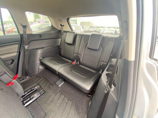 2023 Volkswagen Atlas 3.6L V6 SEL Premium R-Line