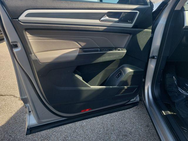 2023 Volkswagen Atlas 3.6L V6 SEL Premium R-Line