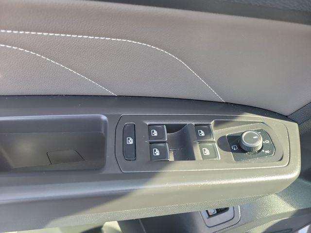 2023 Volkswagen Atlas 3.6L V6 SEL Premium R-Line