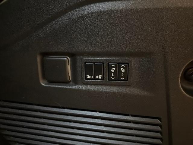 2021 GMC Yukon 4WD AT4