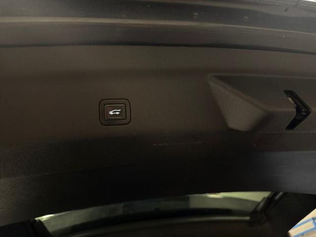 2021 GMC Yukon 4WD AT4