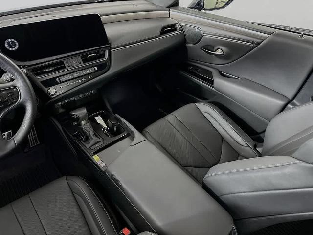 2024 Lexus ES 350 F SPORT Handling