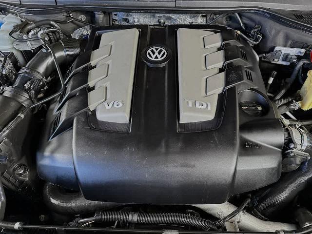 2013 Volkswagen Touareg TDI Lux