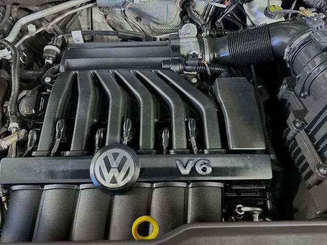 2021 Volkswagen Atlas 3.6 V6 SE w/ Technology R-Line