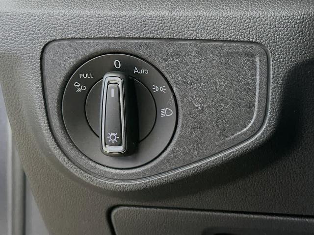 2021 Volkswagen Atlas 3.6 V6 SE w/ Technology R-Line