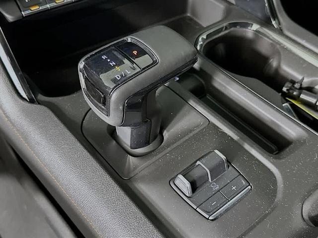 2023 GMC Sierra 1500 4WD Crew Cab Short Box AT4