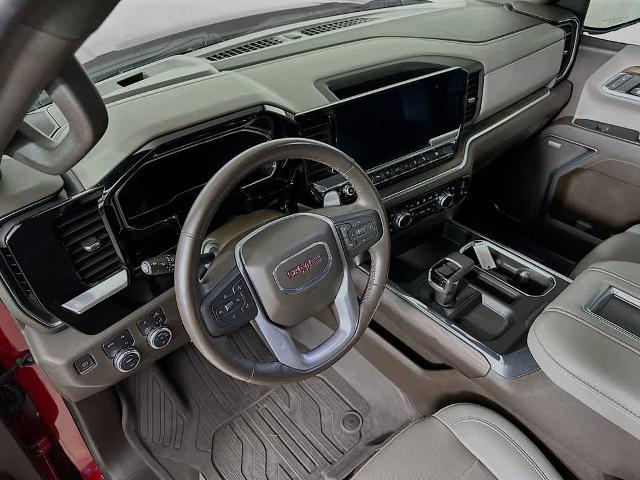 2022 GMC Sierra 1500 4WD Crew Cab Short Box SLT